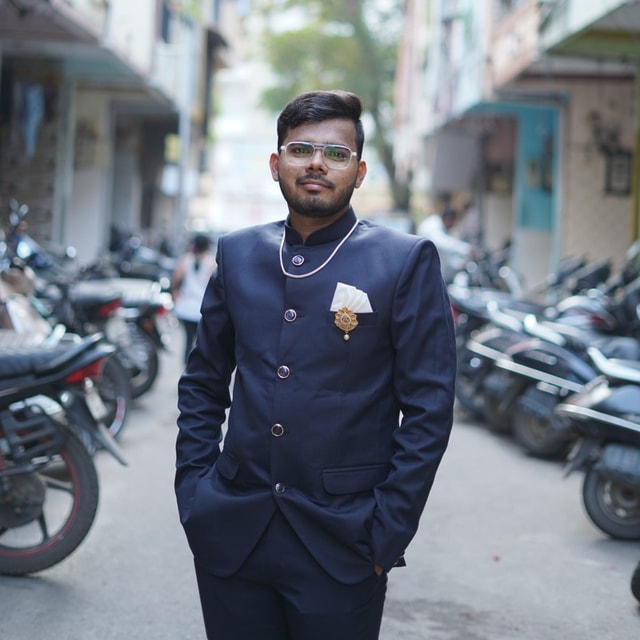 Dhruvit