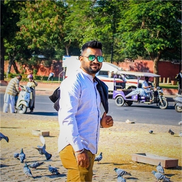 Prasenjeet