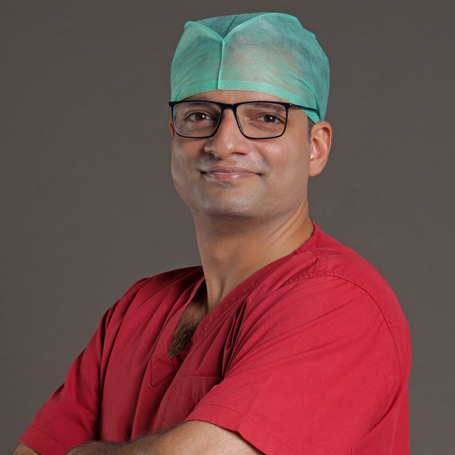 Dr Akshay