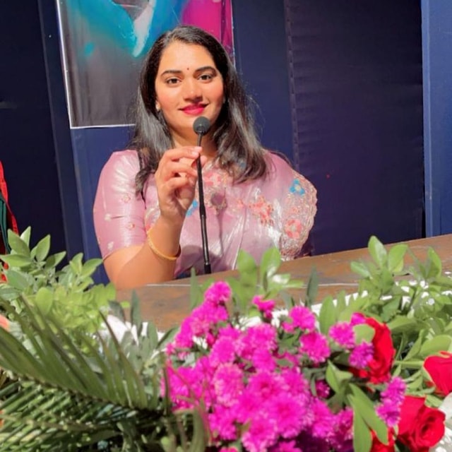 Dr Pradnya