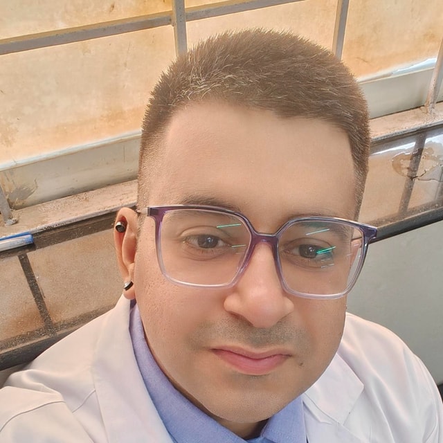 Dr Sampratya
