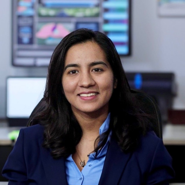 uxbyshivani