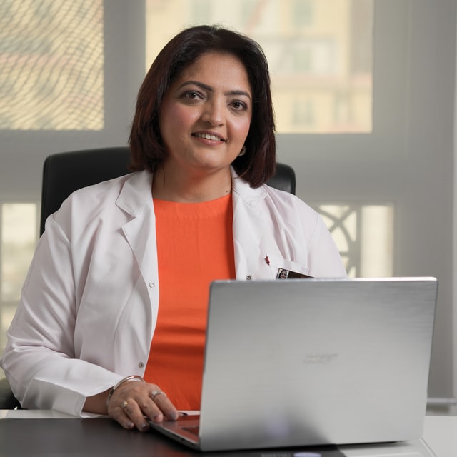 Dr Devinder