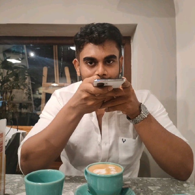 Souveek