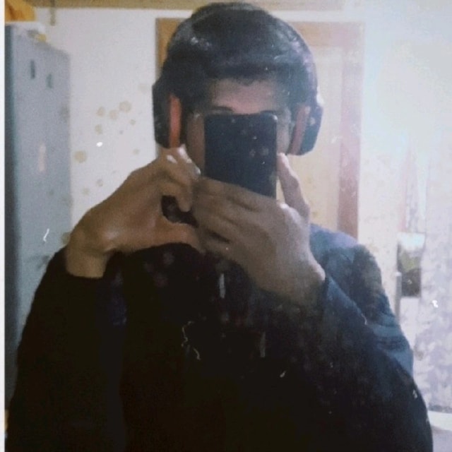 DJ