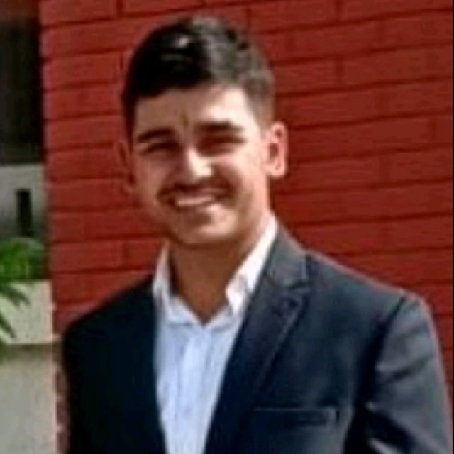 Paras