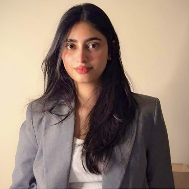 Aayushi