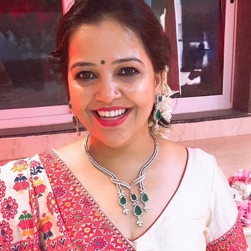 Dr Rekha