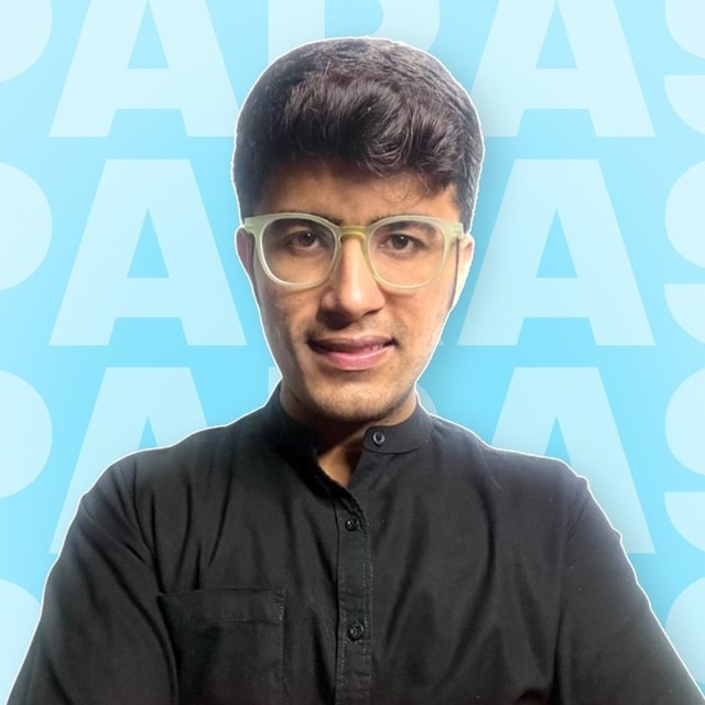 Paras